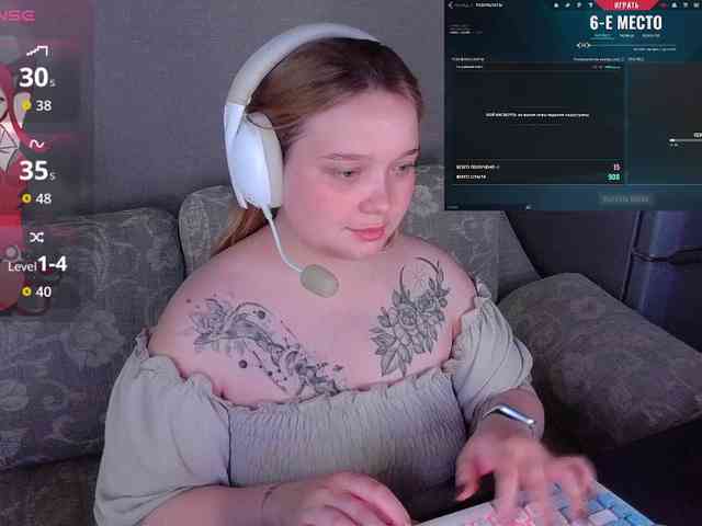 AlinaAdams webcam