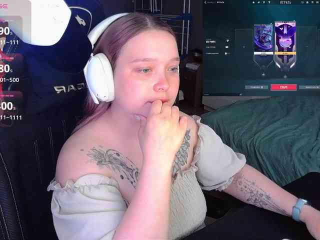 AlinaAdams webcam