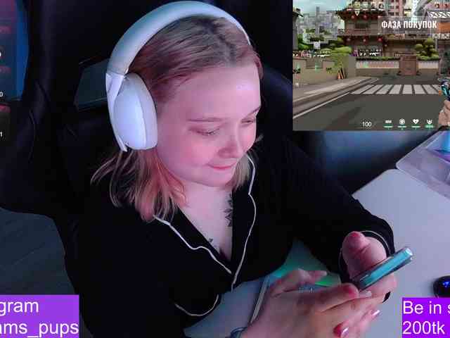 AlinaAdams webcam