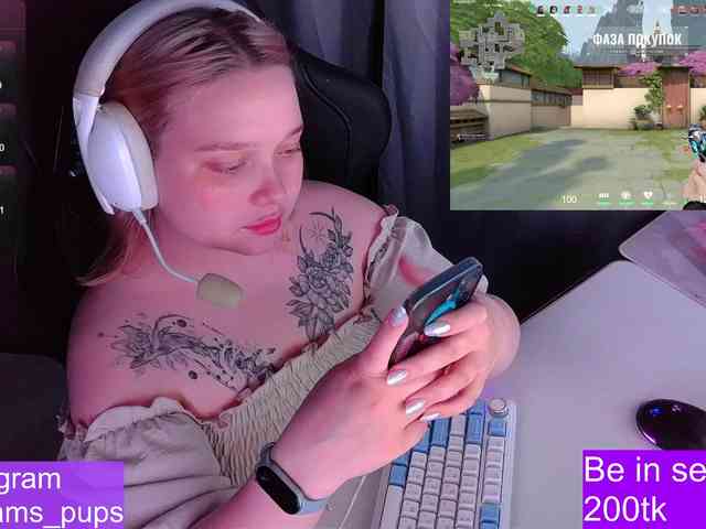 AlinaAdams webcam