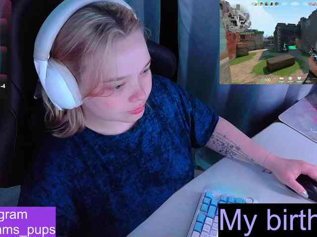 AlinaAdams webcam