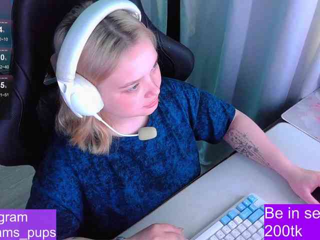 AlinaAdams webcam