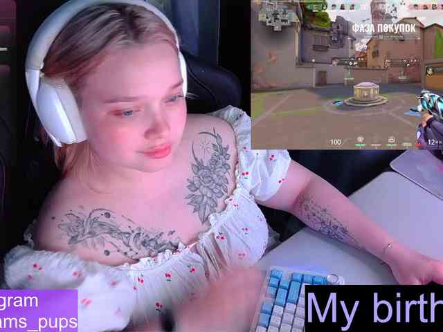 AlinaAdams webcam