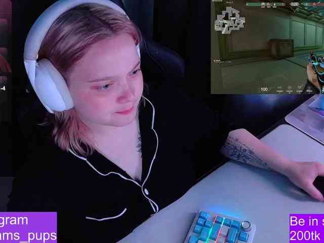 AlinaAdams webcam