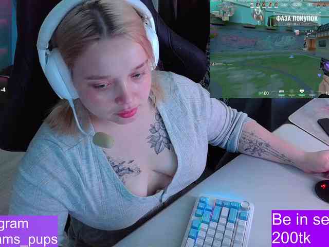 AlinaAdams webcam