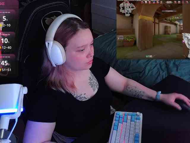 AlinaAdams webcam