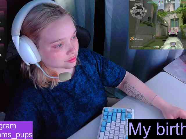 AlinaAdams webcam