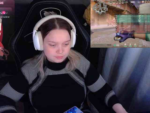 AlinaAdams webcam