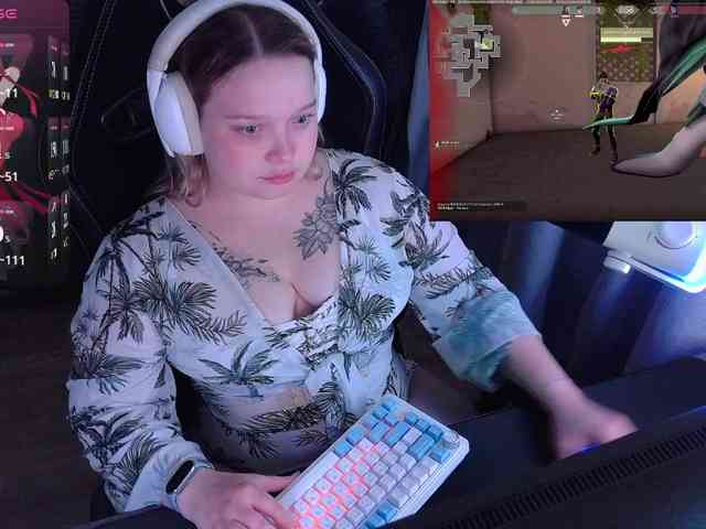 AlinaAdams webcam