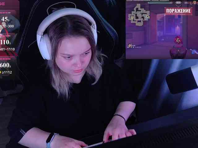 AlinaAdams webcam