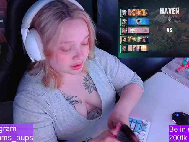 AlinaAdams webcam