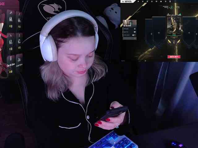 AlinaAdams
