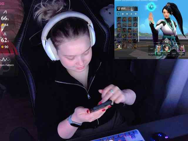 AlinaAdams webcam