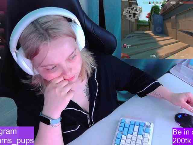 AlinaAdams webcam