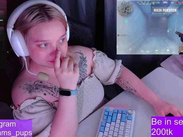 AlinaAdams webcam