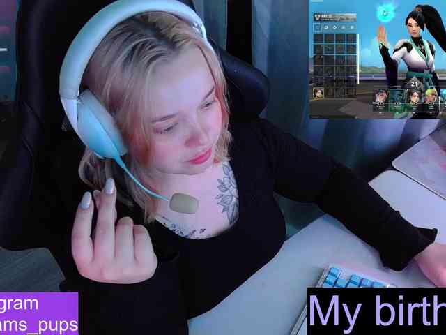 AlinaAdams webcam