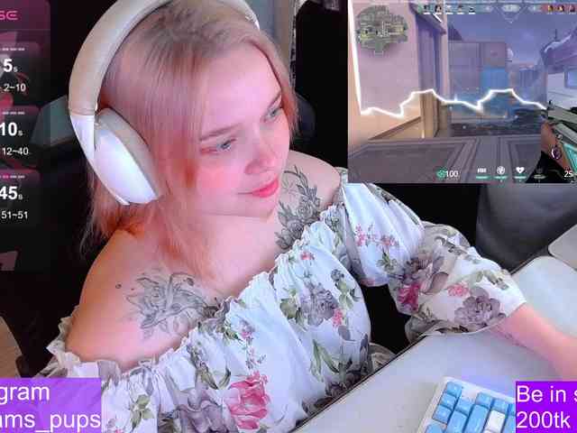 AlinaAdams webcam