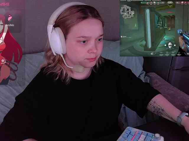 AlinaAdams webcam