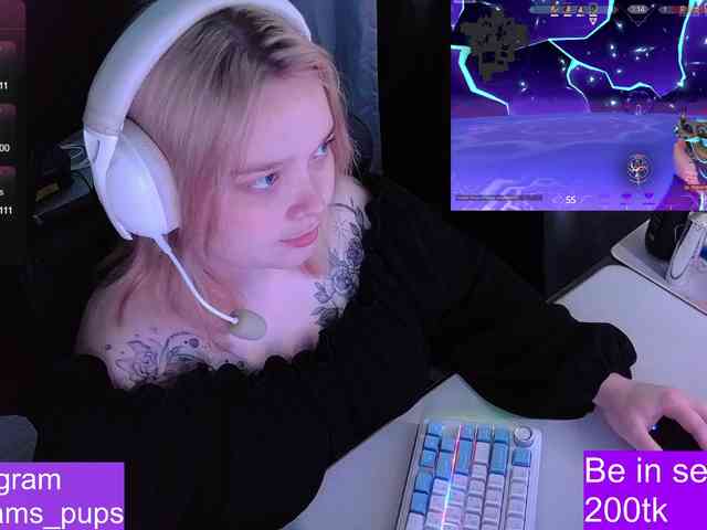 AlinaAdams webcam