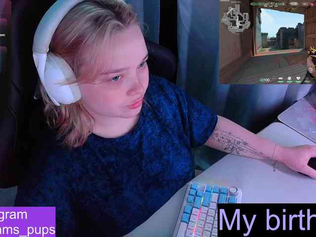 AlinaAdams webcam