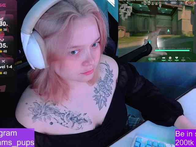 AlinaAdams webcam