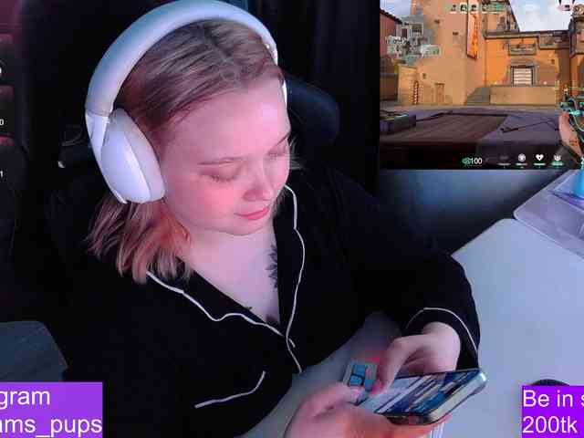 AlinaAdams webcam