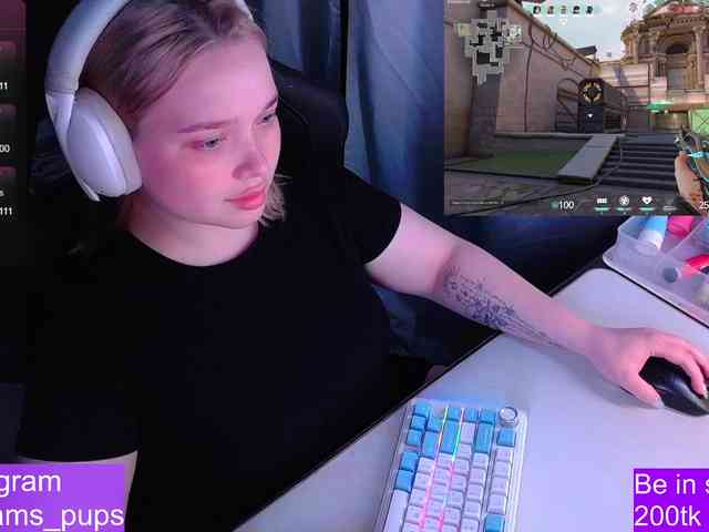 AlinaAdams webcam