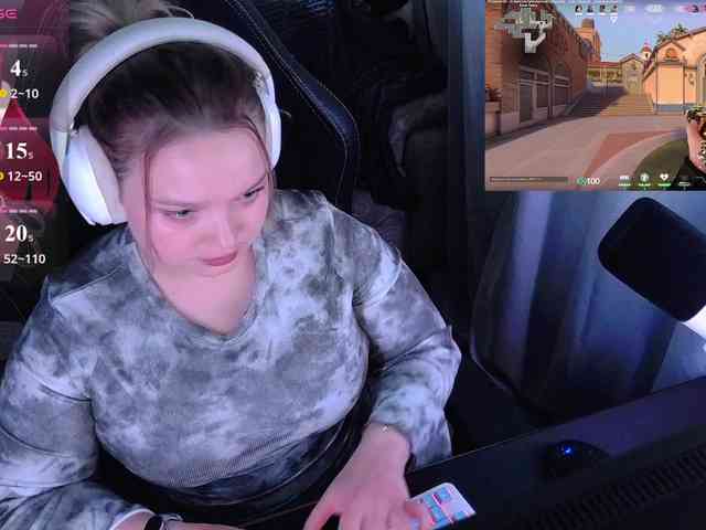 AlinaAdams webcam