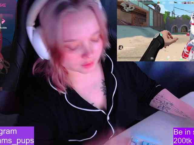 AlinaAdams webcam