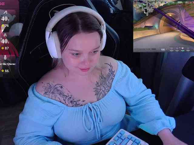 AlinaAdams webcam