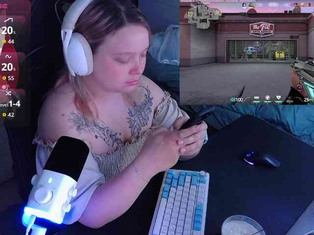 AlinaAdams webcam