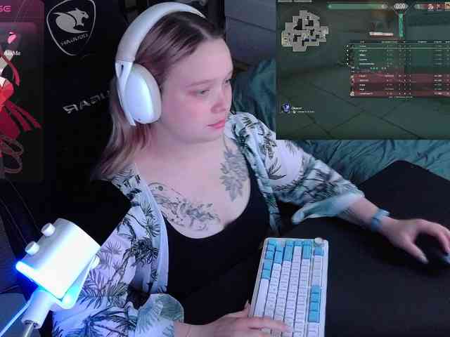 AlinaAdams webcam
