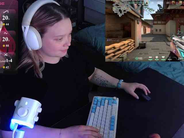 AlinaAdams webcam