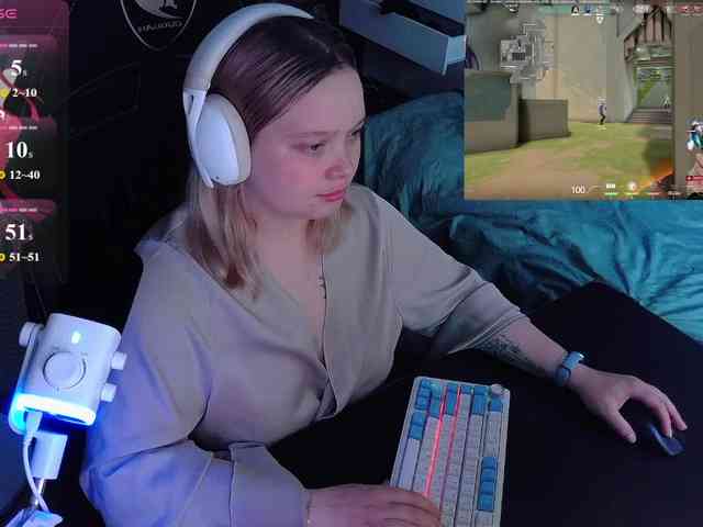 AlinaAdams webcam