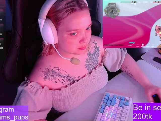AlinaAdams webcam