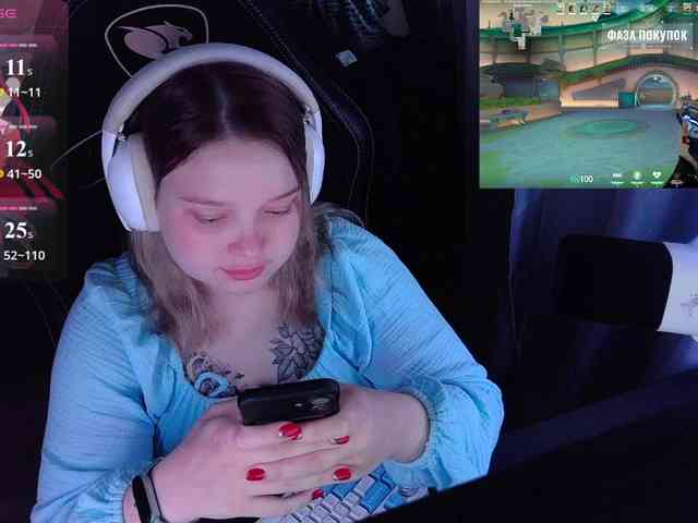 AlinaAdams webcam