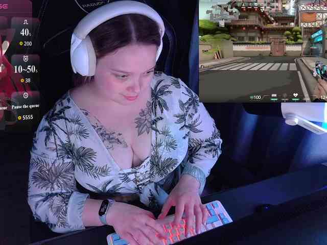 AlinaAdams webcam