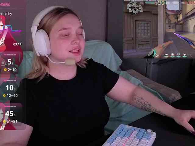 AlinaAdams webcam