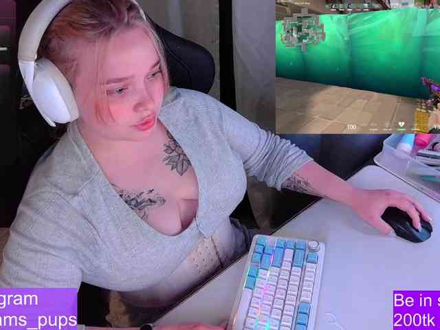 AlinaAdams webcam