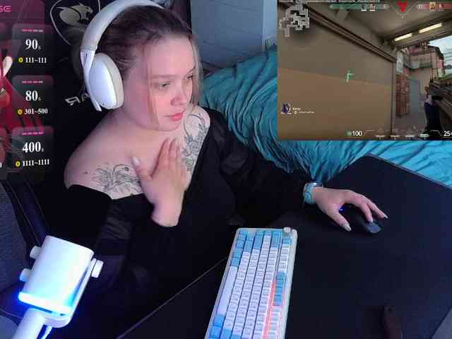 AlinaAdams webcam