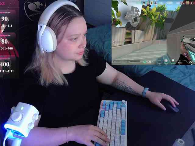 AlinaAdams webcam