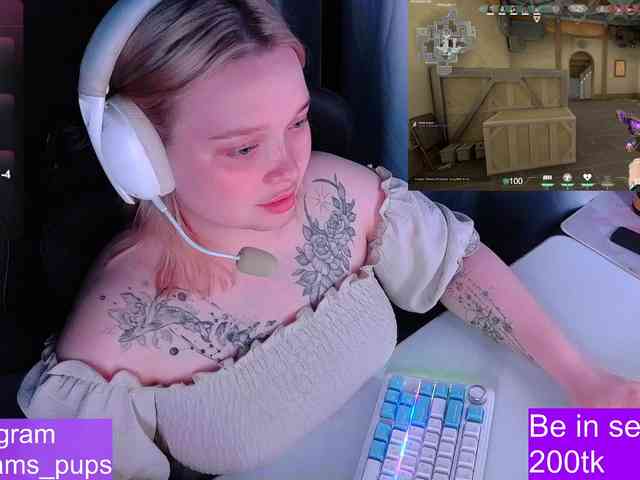 AlinaAdams webcam