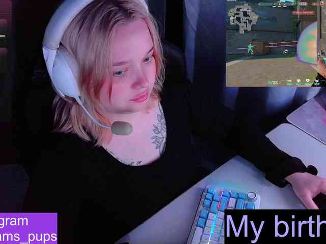 AlinaAdams webcam