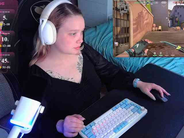 AlinaAdams webcam