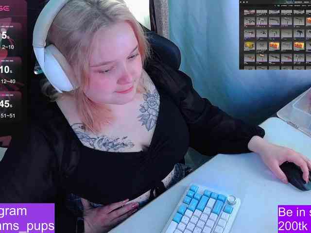 AlinaAdams webcam
