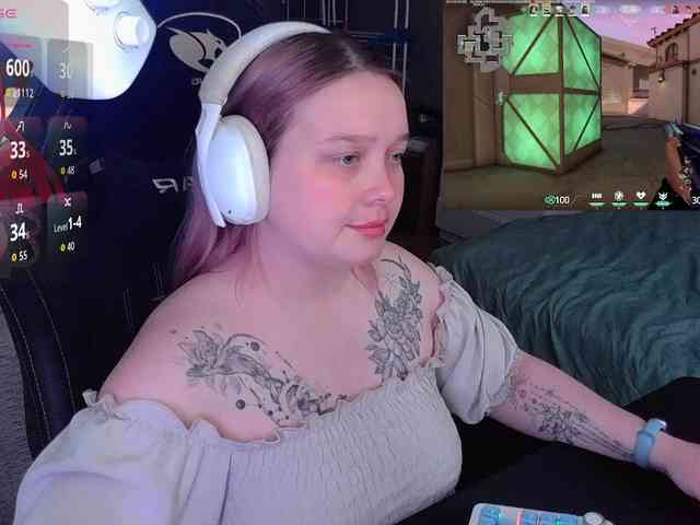 AlinaAdams webcam