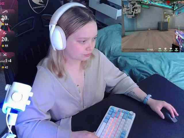 AlinaAdams webcam