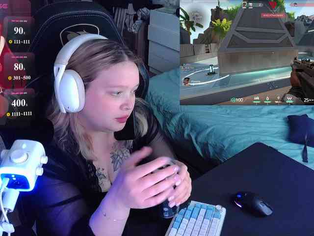 AlinaAdams webcam
