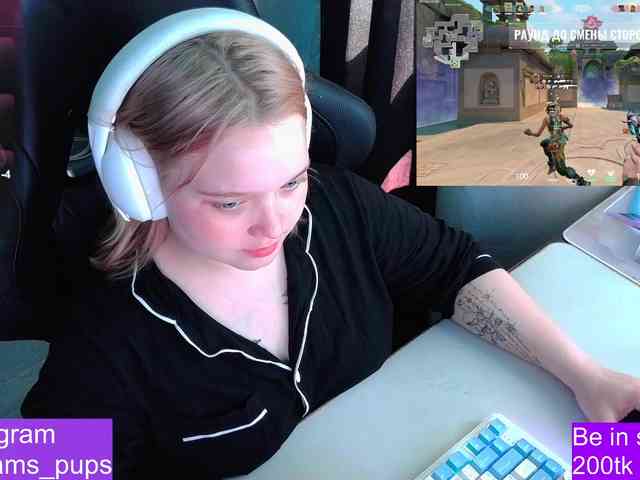 AlinaAdams webcam