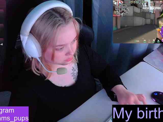 AlinaAdams webcam